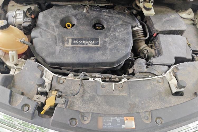 Used Lincoln MKC 2017 2.0T Two-Wheel-Drive Luxury Edition Engine Bay