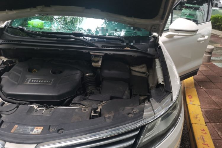 Used Lincoln MKC 2017 2.0T Four-Wheel Drive Zunya Edition Engine Bay Left