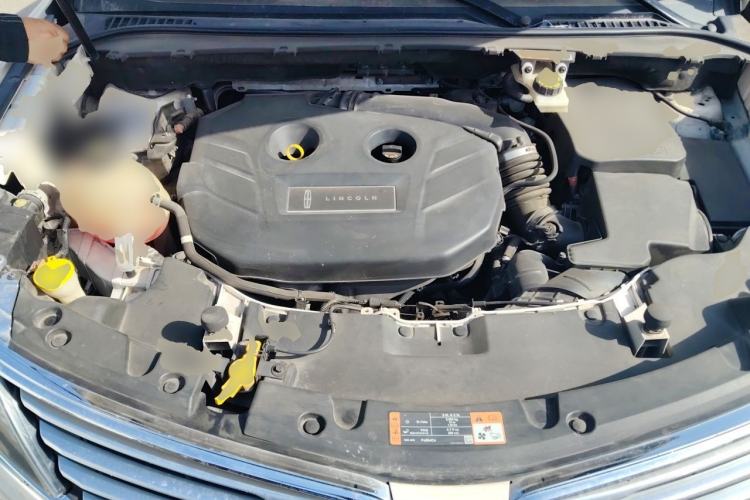 Used Lincoln MKC 2017 2.0T Four-Wheel Drive Zunya Edition Engine Bay