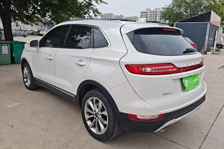 Used Lincoln MKC 2017 2.0T Two-Wheel-Drive Luxury Edition Exterior 2