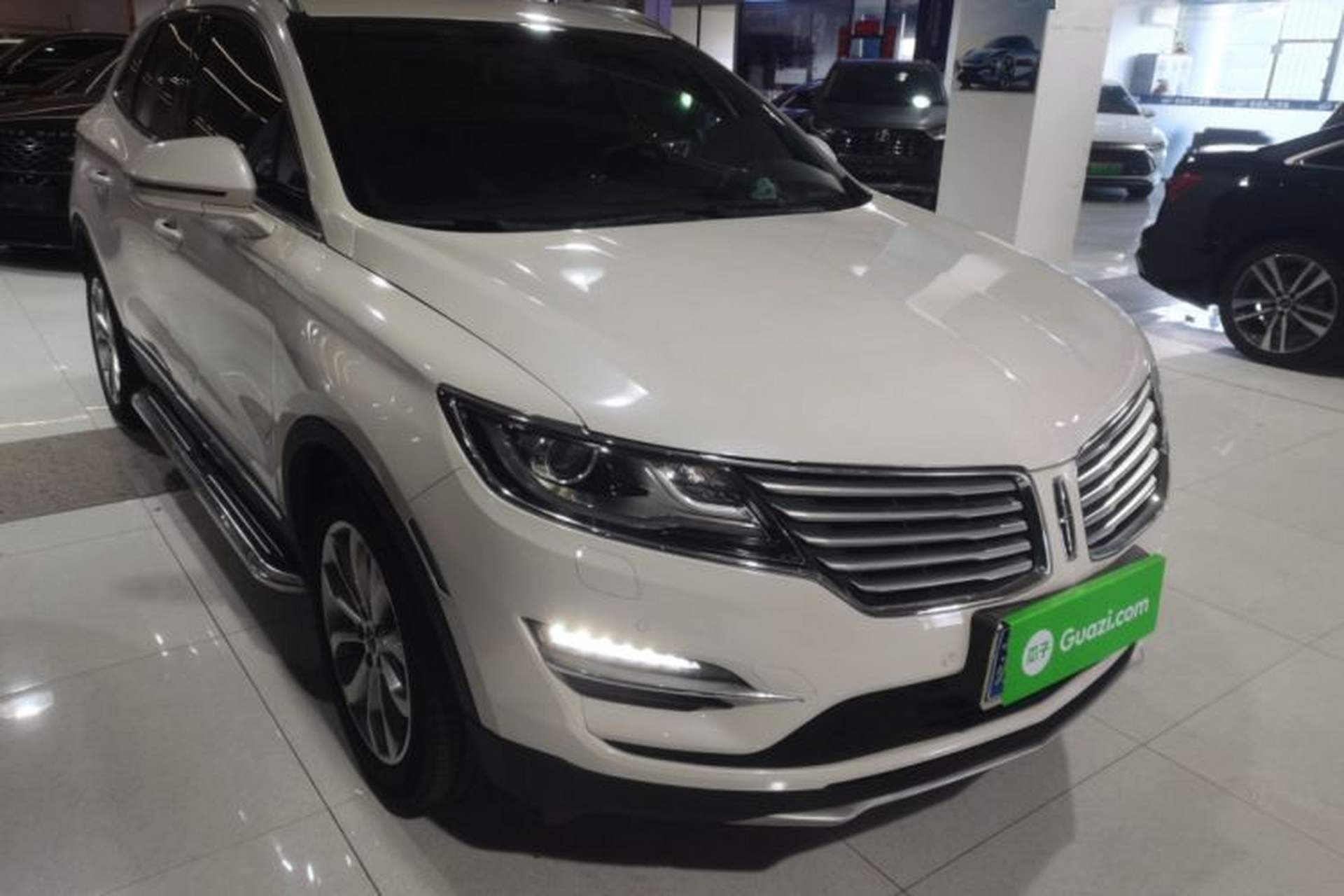 Used Lincoln MKC 2017 2.0T Four-Wheel Drive Zunya Edition Exterior 2