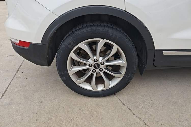 Used Lincoln MKC 2017 2.0T Two-Wheel-Drive Luxury Edition Exterior 5