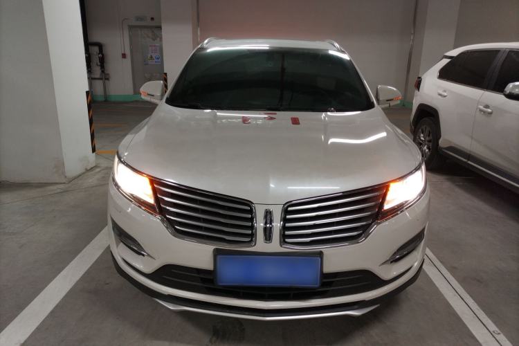 Used Lincoln MKC 2017 2.0T Two-Wheel Drive Deluxe Edition Front
