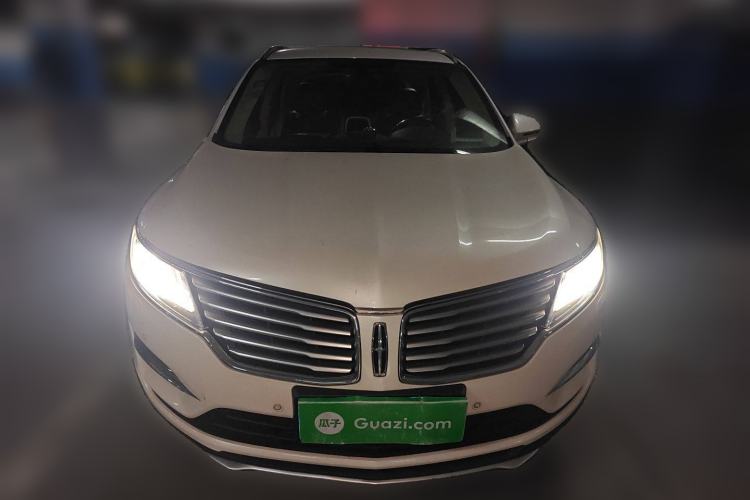 Used Lincoln MKC 2017 2.0T Two-Wheel-Drive Luxury Edition Front