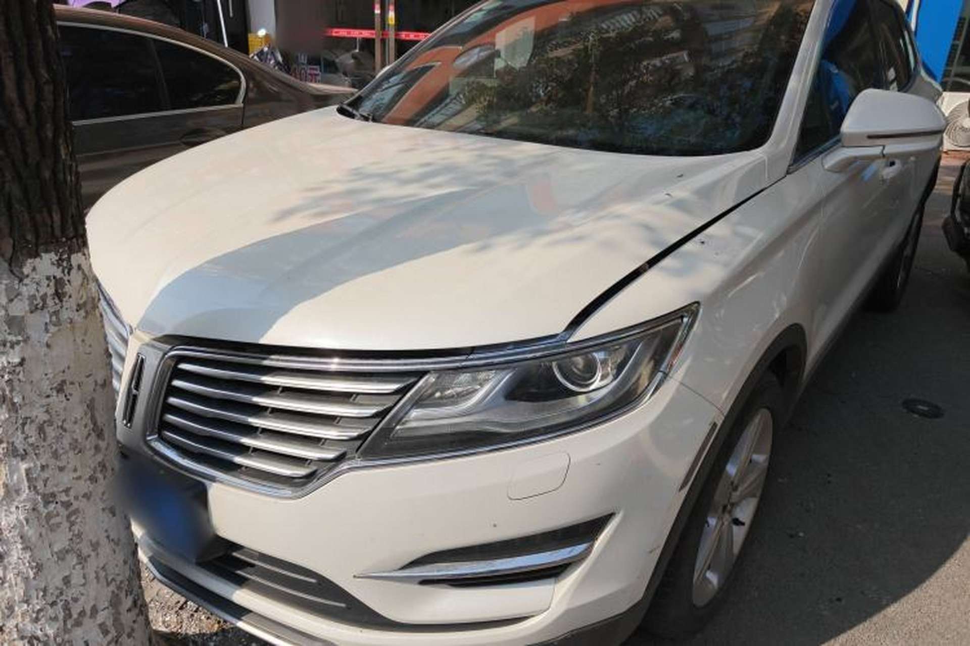 Used Lincoln MKC 2017 2.0T Two-Wheel Drive Deluxe Edition Front Left 45 Deg