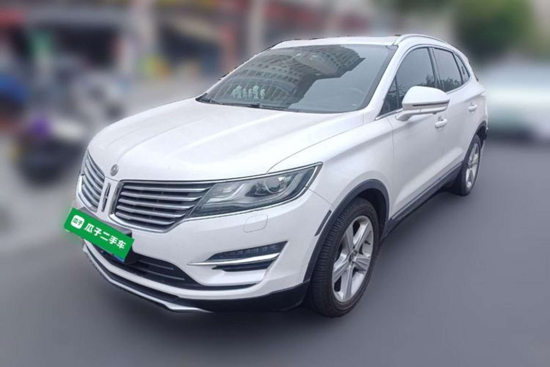 Used Lincoln MKC 2017 2.0T Two-Wheel Drive Deluxe Edition Front Left 45 Deg