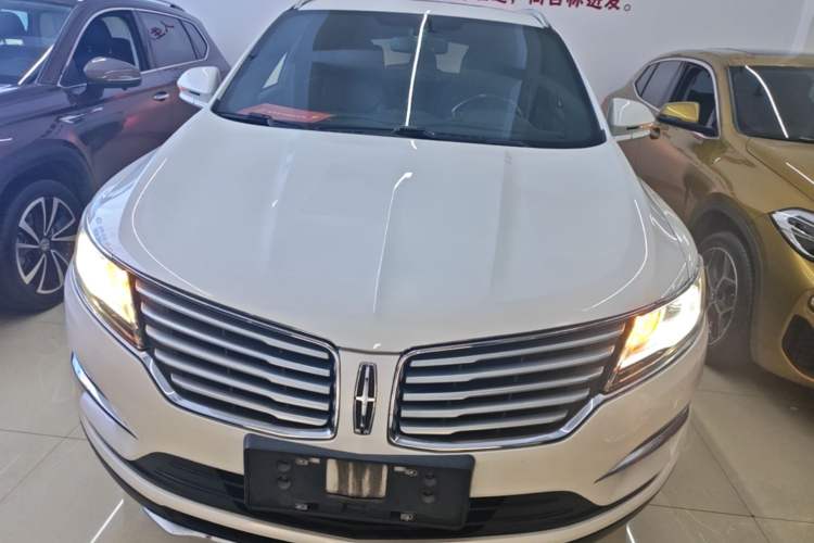 Used Lincoln MKC 2017 2.0T Two-Wheel Drive Deluxe Edition Front
