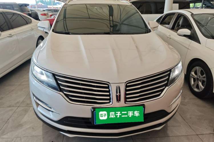 Used Lincoln MKC 2017 2.0T Two-Wheel Drive Deluxe Edition Front