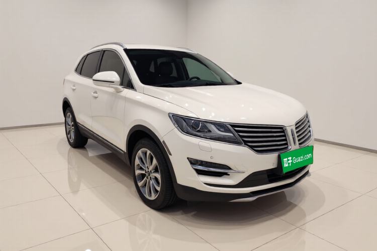 Used Lincoln MKC 2017 2.0T Four-Wheel Drive Zunya Edition Front Right 45 Deg