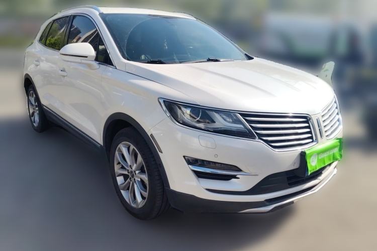 Used Lincoln MKC 2017 2.0T Four-Wheel Drive Zunya Edition Front Right 45 Deg