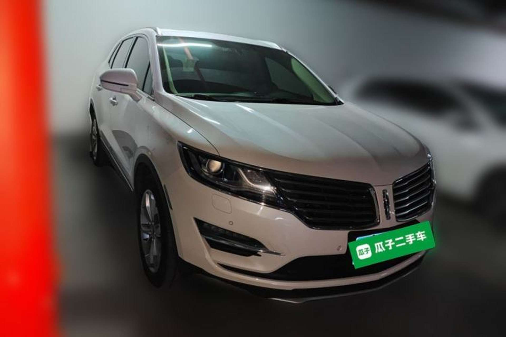 Used Lincoln MKC 2017 2.0T Two-Wheel-Drive Luxury Edition Front Right 45 Deg