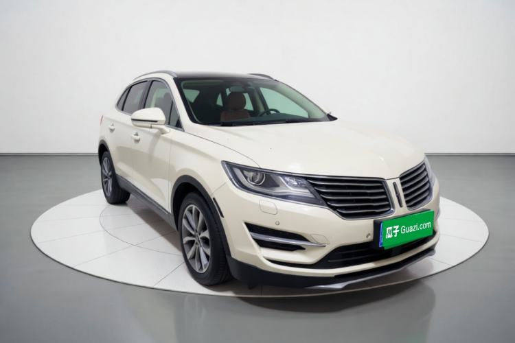 Used Lincoln MKC 2017 2.0T Four-Wheel Drive Zunya Edition Front Right 45 Deg