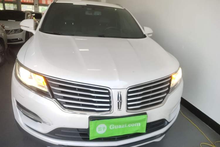 Used Lincoln MKC 2017 2.0T Two-Wheel Drive Deluxe Edition Front