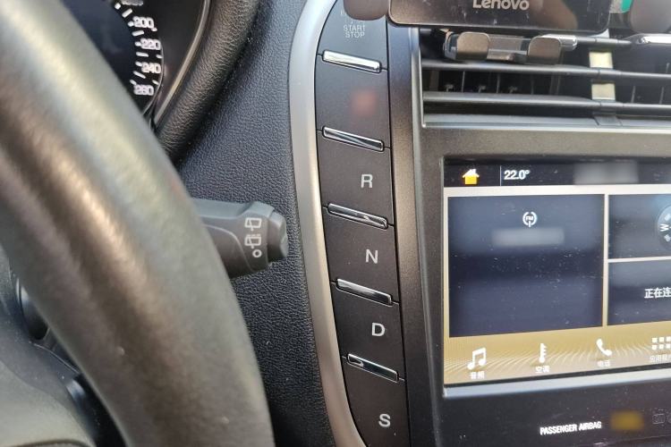 Used Lincoln MKC 2017 2.0T Two-Wheel Drive Zunyue Edition Gear Lever