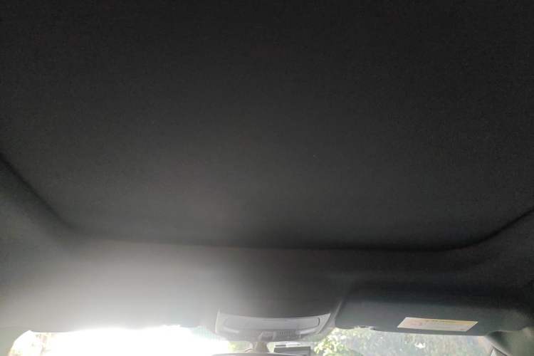 Used Lincoln MKC 2017 2.0T Two-Wheel Drive Deluxe Edition Headliner