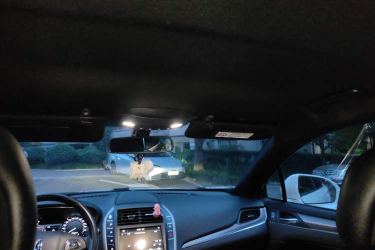 Used Lincoln MKC 2017 2.0T Two-Wheel Drive Zunyue Edition Headliner