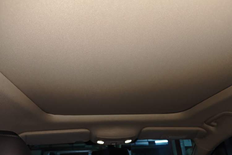 Used Lincoln MKC 2017 2.0T Two-Wheel-Drive Luxury Edition Headliner
