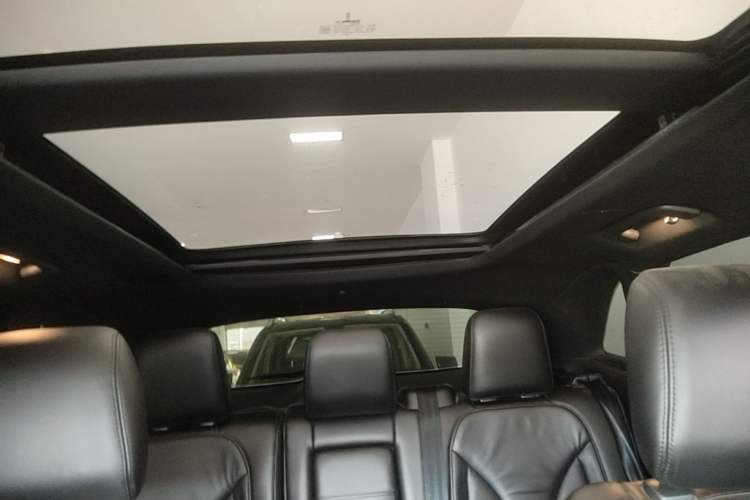 Used Lincoln MKC 2017 2.0T Two-Wheel Drive Deluxe Edition Headliner
