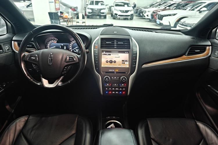 Used Lincoln MKC 2017 2.0T Four-Wheel Drive Zunya Edition Interior 4