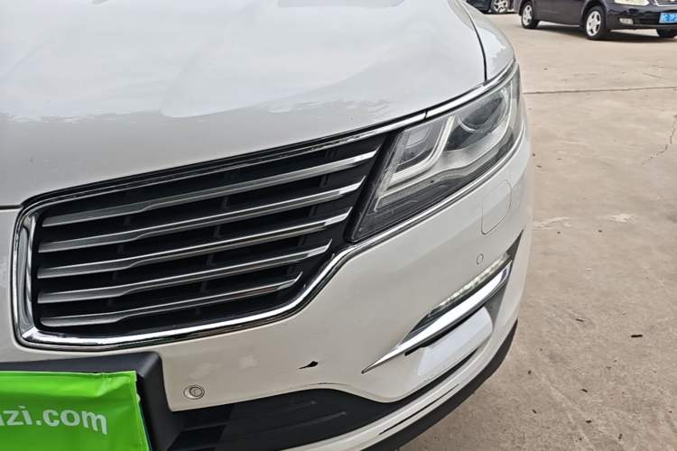 Used Lincoln MKC 2017 2.0T Two-Wheel-Drive Luxury Edition Left Front Headlight