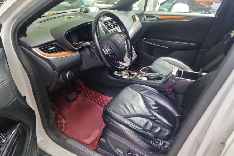 Used Lincoln MKC 2017 2.0T Two-Wheel-Drive Luxury Edition Left Front Seat
