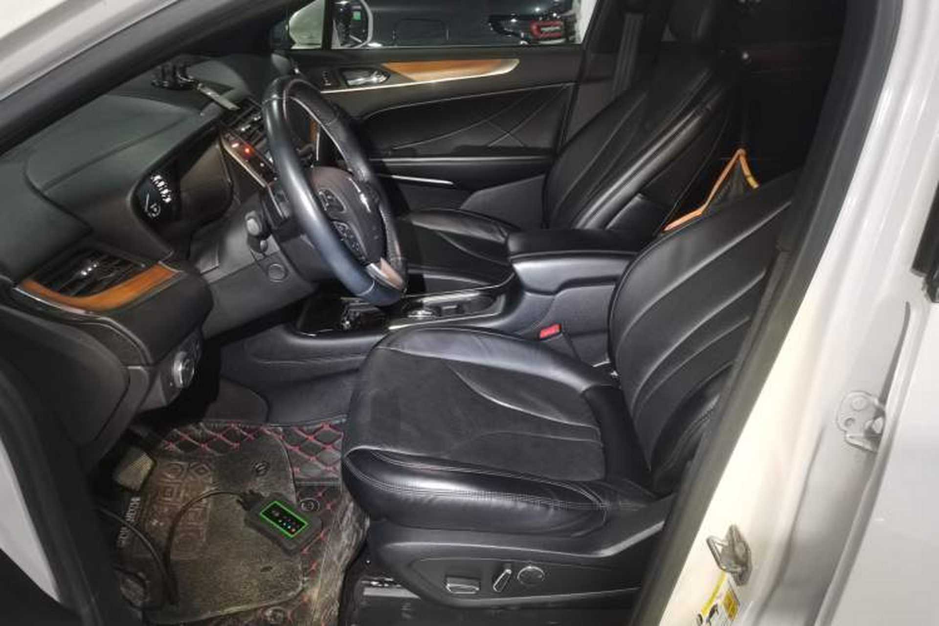 Used Lincoln MKC 2017 2.0T Four-Wheel Drive Zunya Edition Left Front Seat