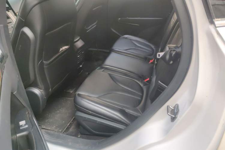 Used Lincoln MKC 2017 2.0T Four-Wheel Drive Zunya Edition Left Rear Seat