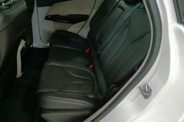 Used Lincoln MKC 2017 2.0T Four-Wheel Drive Zunya Edition Left Rear Seat