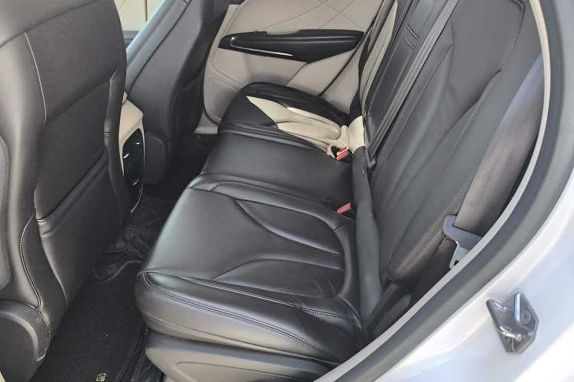 Used Lincoln MKC 2017 2.0T Four-Wheel Drive Zunya Edition Left Rear Seat