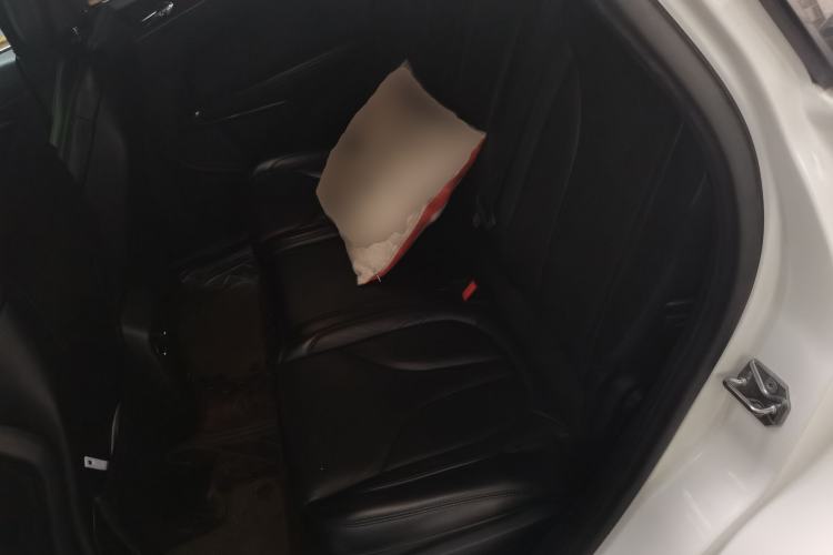 Used Lincoln MKC 2017 2.0T Four-Wheel Drive Zunya Edition Left Rear Seat