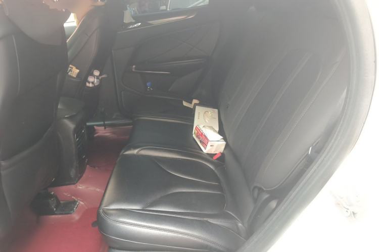 Used Lincoln MKC 2017 2.0T Two-Wheel Drive Zunyue Edition Left Rear Seat
