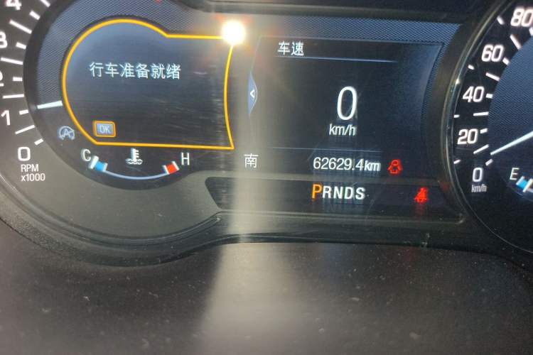 Used Lincoln MKC 2017 2.0T Two-Wheel Drive Deluxe Edition Odometer Close Up