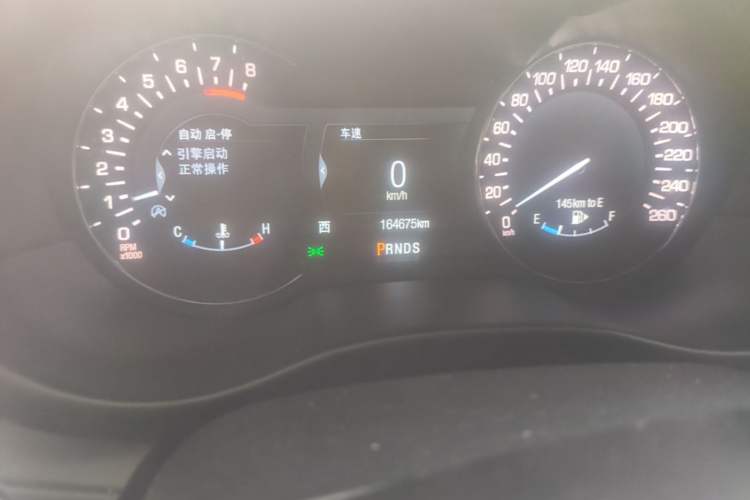 Used Lincoln MKC 2017 2.0T Two-Wheel Drive Zunyue Edition Odometer Close Up