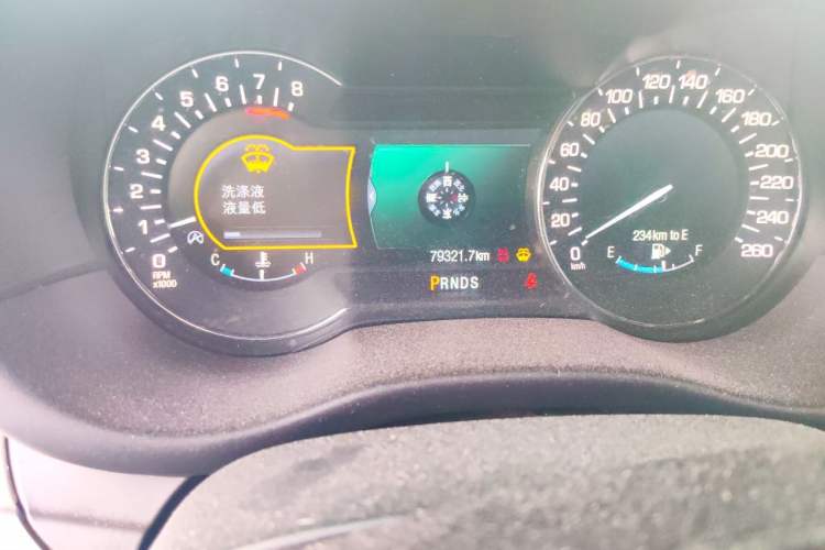 Used Lincoln MKC 2017 2.0T Two-Wheel Drive Deluxe Edition Odometer Close Up