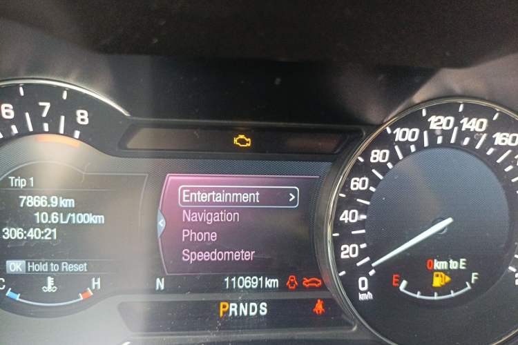 Used Lincoln MKC 2017 2.0T Four-Wheel Drive Zunya Edition Odometer Close Up