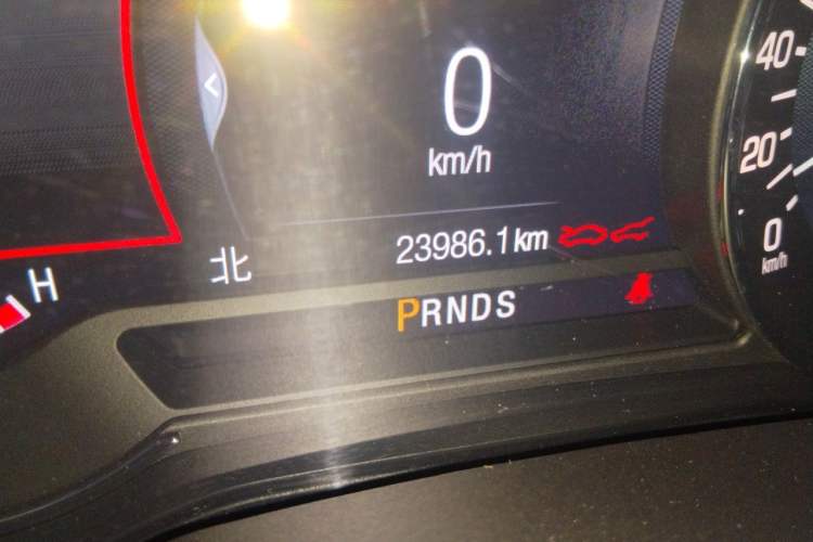 Used Lincoln MKC 2017 2.0T Two-Wheel Drive Deluxe Edition Odometer Close Up