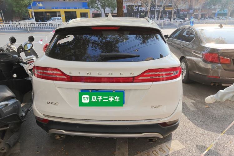 Used Lincoln MKC 2017 2.0T Two-Wheel Drive Deluxe Edition Rear