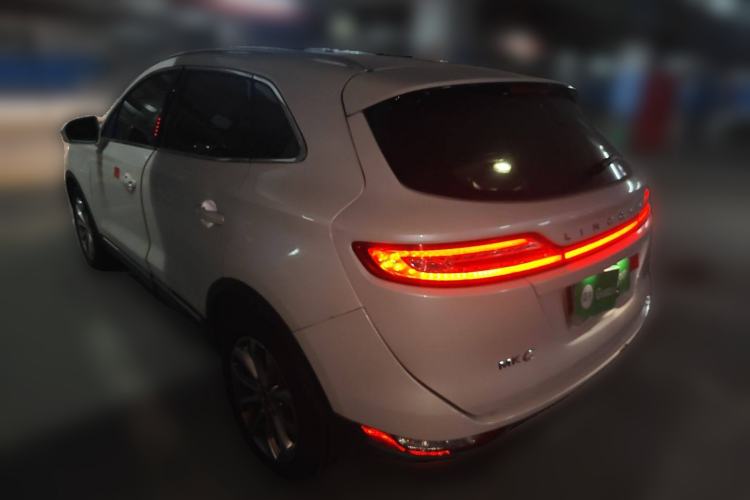 Used Lincoln MKC 2017 2.0T Two-Wheel-Drive Luxury Edition Rear Left 45 Deg