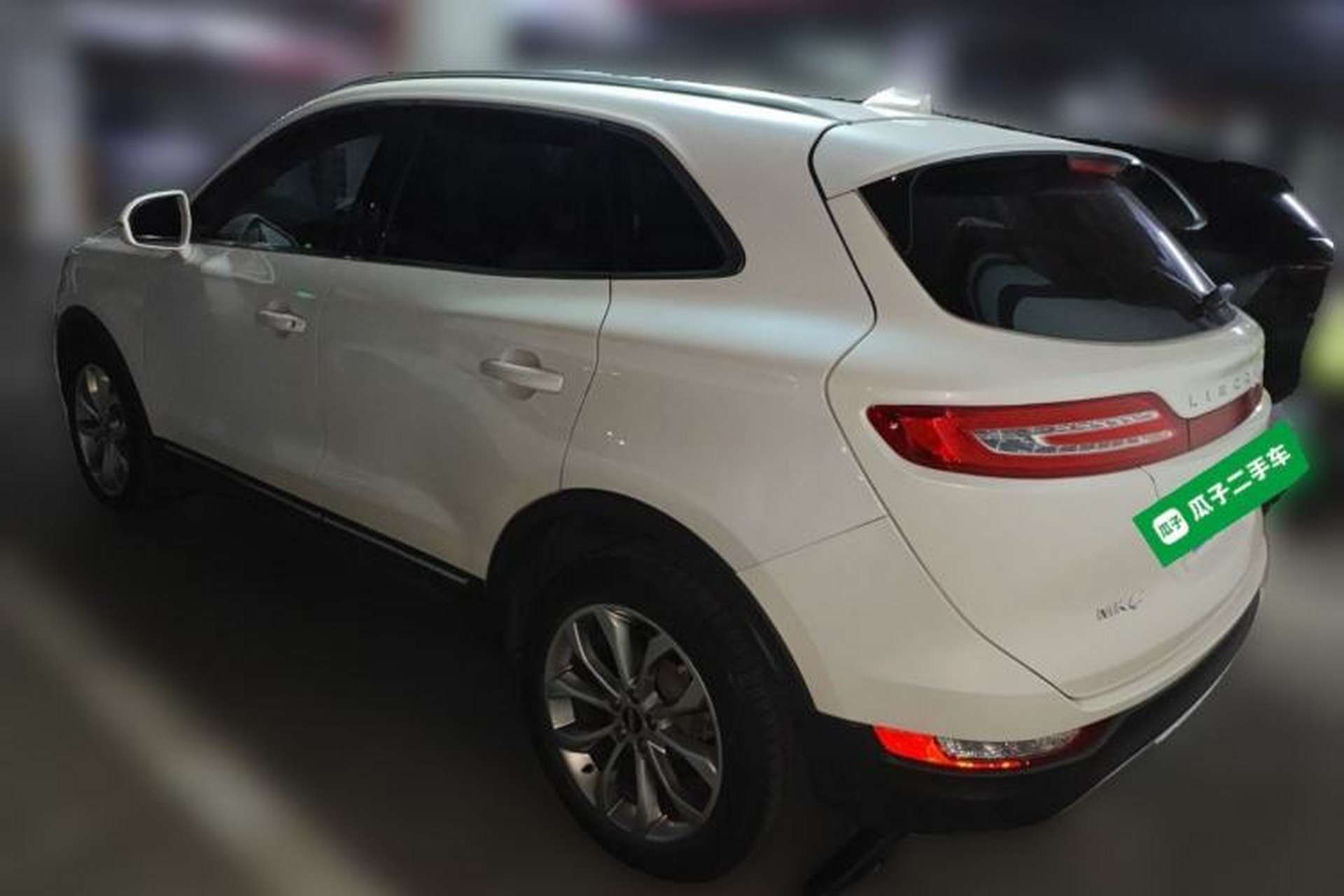 Used Lincoln MKC 2017 2.0T Two-Wheel-Drive Luxury Edition Rear Left 45 Deg