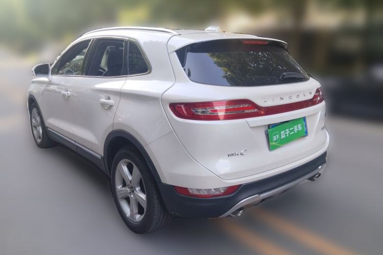 Used Lincoln MKC 2017 2.0T Two-Wheel Drive Deluxe Edition Rear Left 45 Deg