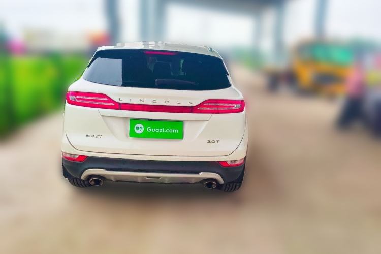 Used Lincoln MKC 2017 2.0T Two-Wheel Drive Deluxe Edition Rear