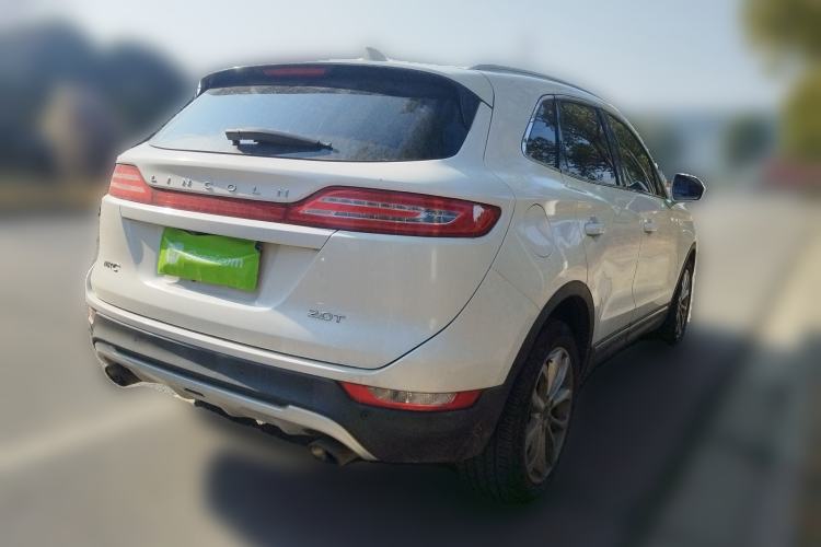 Used Lincoln MKC 2017 2.0T Two-Wheel-Drive Luxury Edition Rear Right 45 Deg
