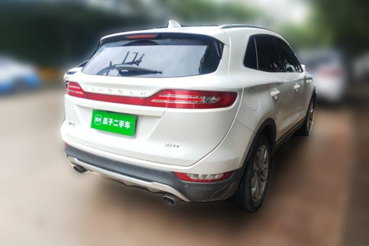 Used Lincoln MKC 2017 2.0T Two-Wheel-Drive Luxury Edition Rear Right 45 Deg