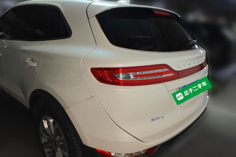 Used Lincoln MKC 2017 2.0T Two-Wheel-Drive Luxury Edition Rear