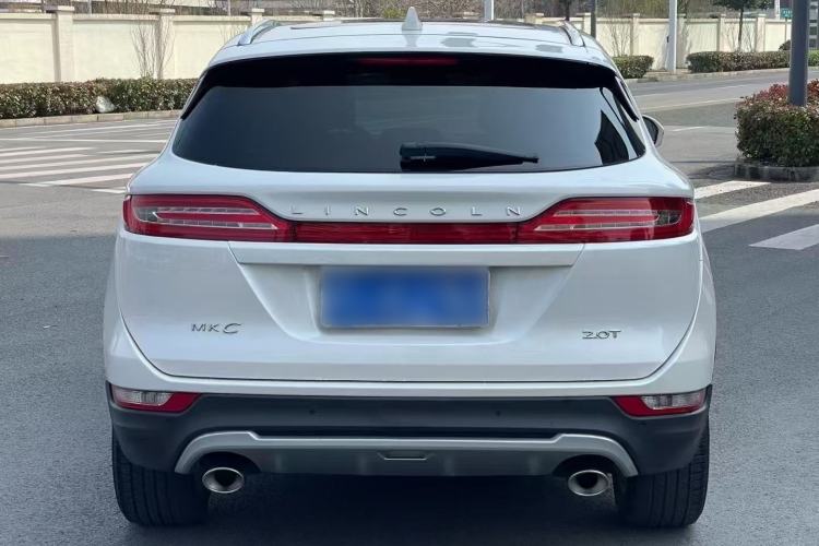 Used Lincoln MKC 2017 2.0T Two-Wheel Drive Deluxe Edition Rear
