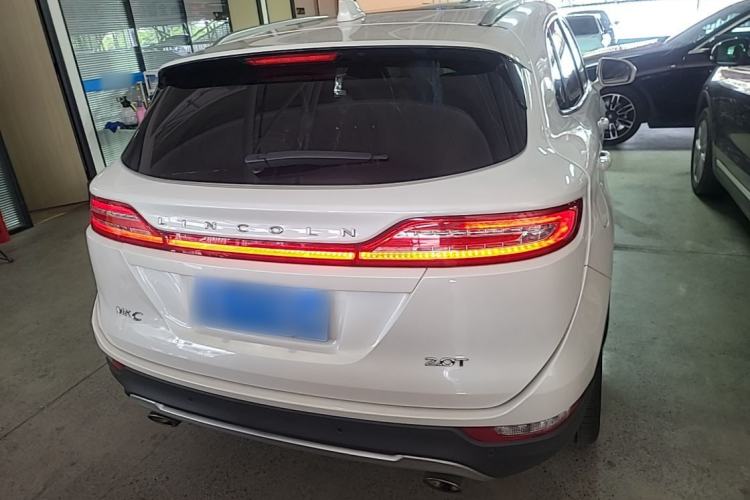 Used Lincoln MKC 2017 2.0T Two-Wheel Drive Deluxe Edition Rear