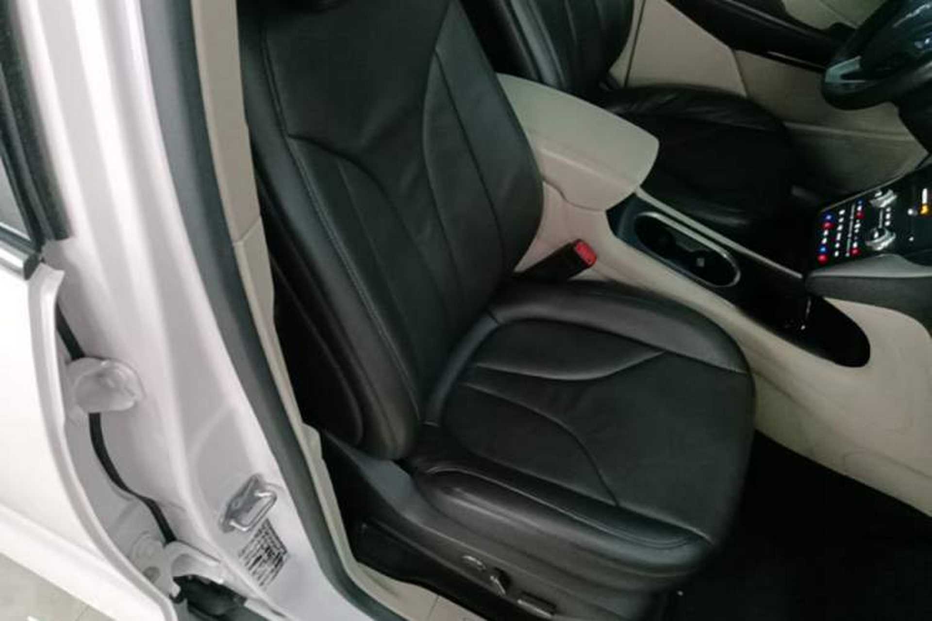 Used Lincoln MKC 2017 2.0T Four-Wheel Drive Zunya Edition Right Front Seat