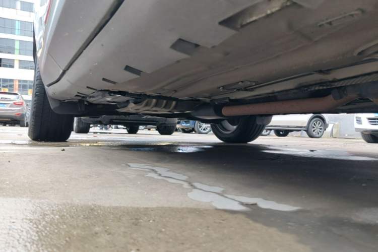 Used Lincoln MKC 2017 2.0T Two-Wheel-Drive Luxury Edition Right Side Sill