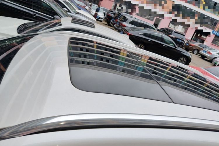 Used Lincoln MKC 2017 2.0T Two-Wheel-Drive Luxury Edition Roof