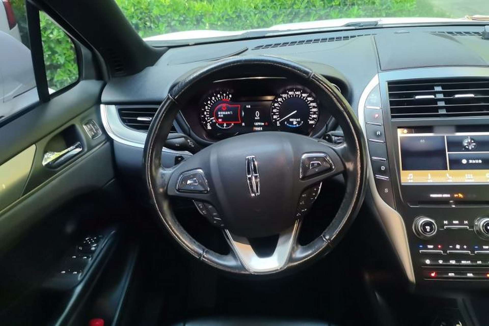Used Lincoln MKC 2017 2.0T Two-Wheel Drive Zunyue Edition Steering Wheel